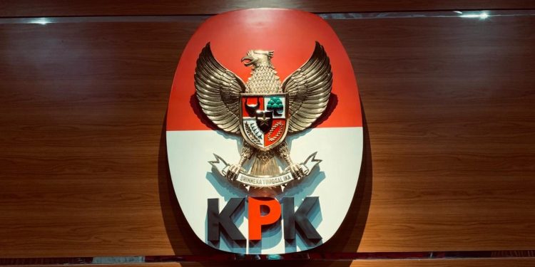 KPK Searches BPK Member’s House, Seizes Electronic Evidence